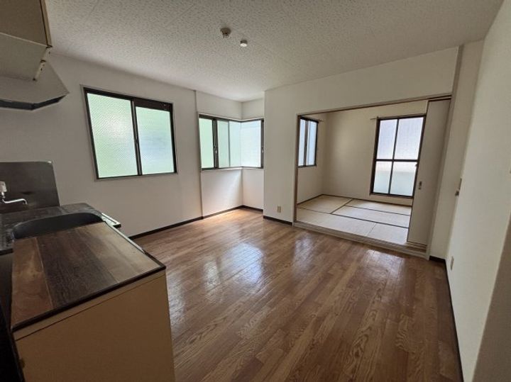 大阪府大阪市北区長柄西2(マンション)の賃貸物件の居間