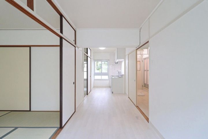 UR花山東の居間