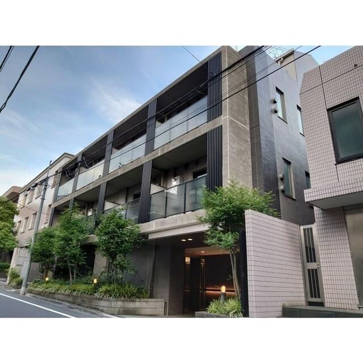 東京都新宿区払方町(マンション)の賃貸物件の外観