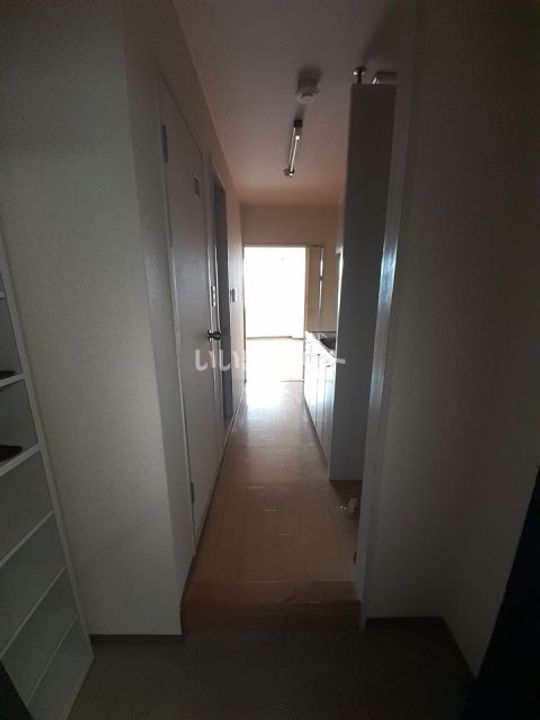 フォーレストモリカワの玄関