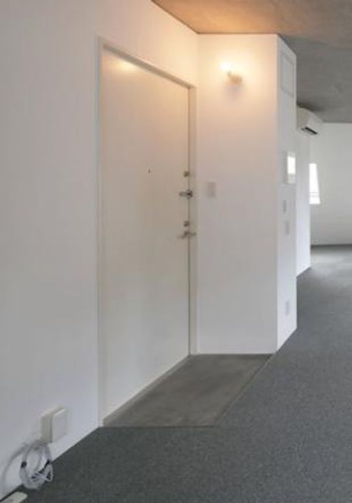 東京都港区麻布十番2(マンション)の賃貸物件の玄関