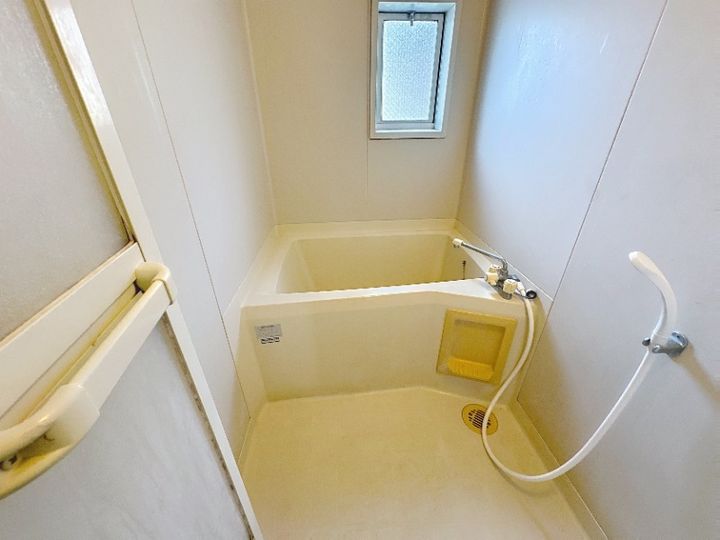 ヴェールヴァン IIの風呂