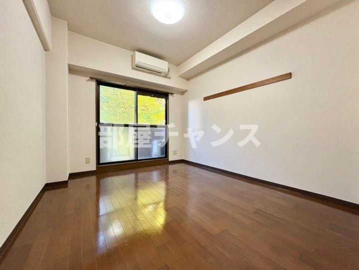 愛知県名古屋市西区城西2の賃貸マンションの居間
