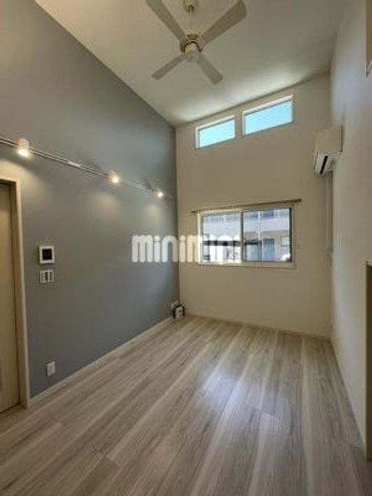 シェソワ天王の居間