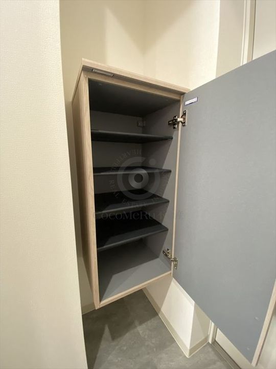 セオリー大阪EAST DOORの内装