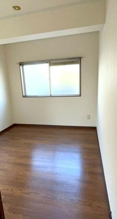 パーセル砧の居間