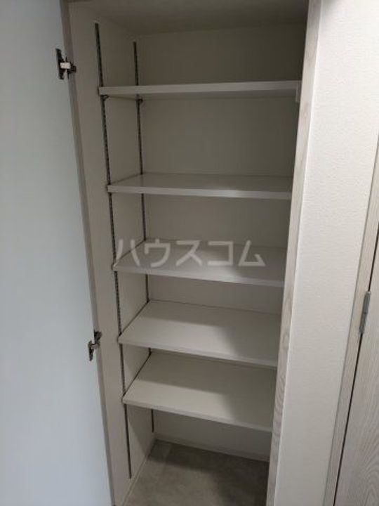 ルネフラッツ庄内通駅前の内装