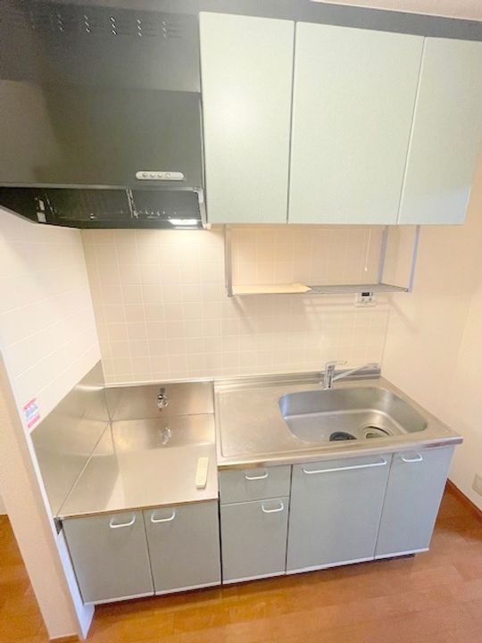 東京都世田谷区弦巻4(マンション)の賃貸物件のキッチン