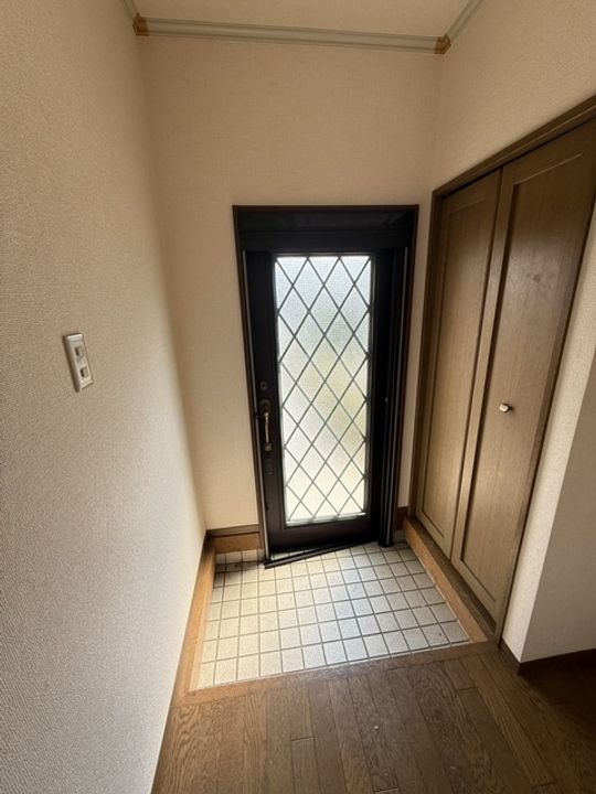 東京都八王子市越野(一戸建)の賃貸物件の玄関