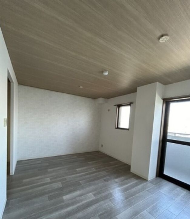 香川県観音寺市柞田町(マンション)の賃貸物件の居間