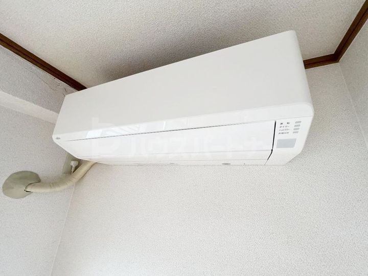 スドウビルの内装