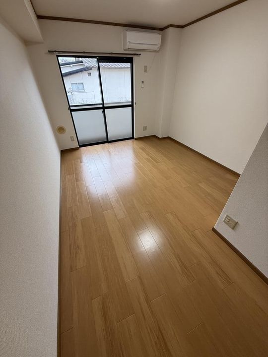 広島県福山市松浜町3(アパート)の賃貸物件の居間