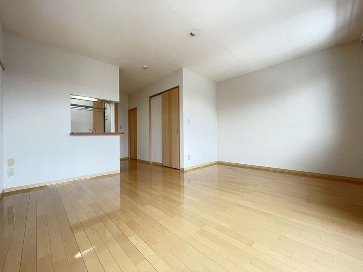 COMFORT泉中央(コンフォート泉中央)の居間