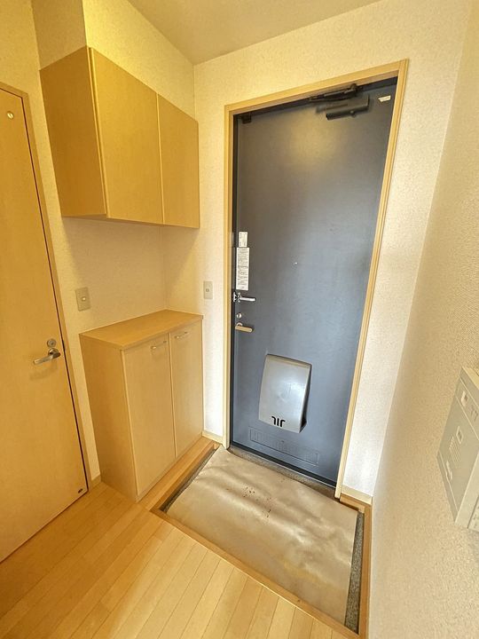 COMFORT泉中央(コンフォート泉中央)の玄関