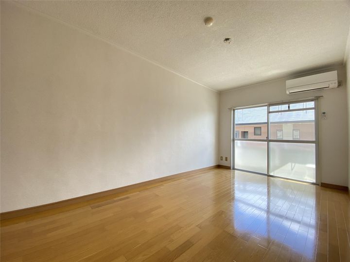 オークヒルズの内装