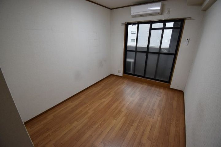 大阪府大阪市北区浪花町(マンション)の賃貸物件の居間