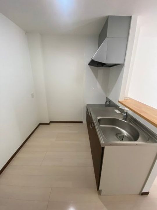 ライジングB棟のキッチン