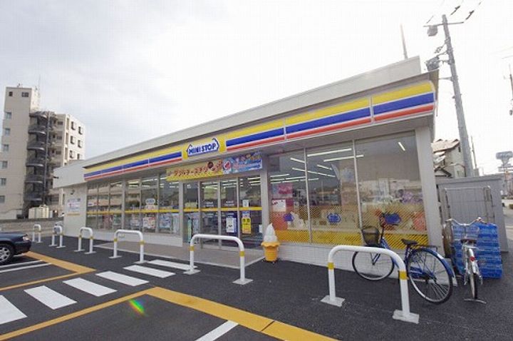 プレミールの周辺