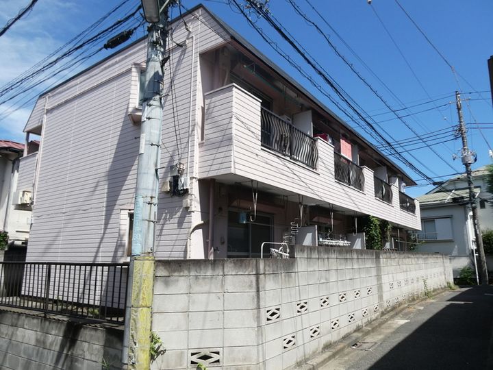 クレインハイツの外観