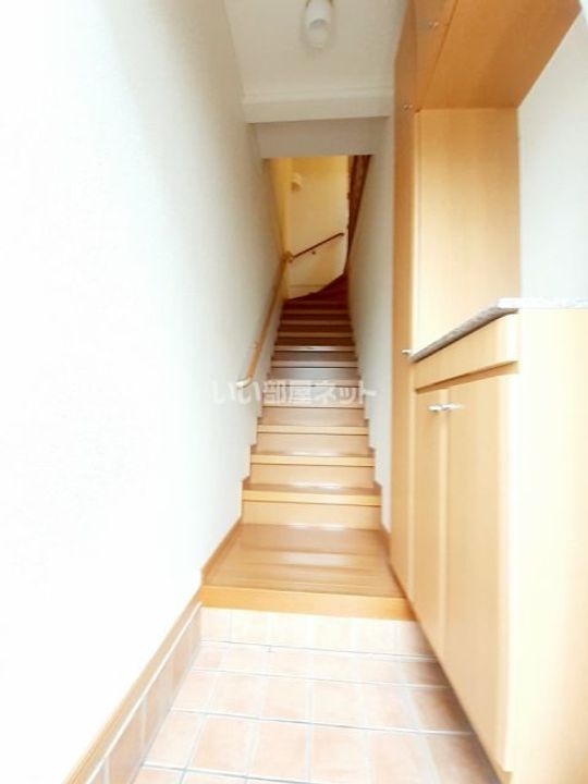 メゾン・コリーヌの玄関