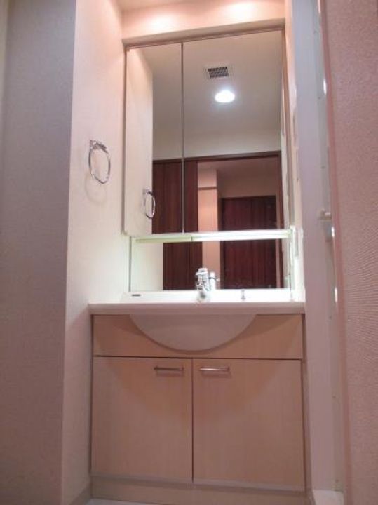 東京都新宿区西新宿8(マンション)の賃貸物件の内装