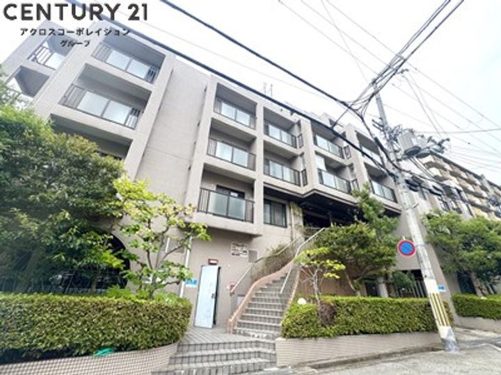 ロイヤル苦楽園の外観