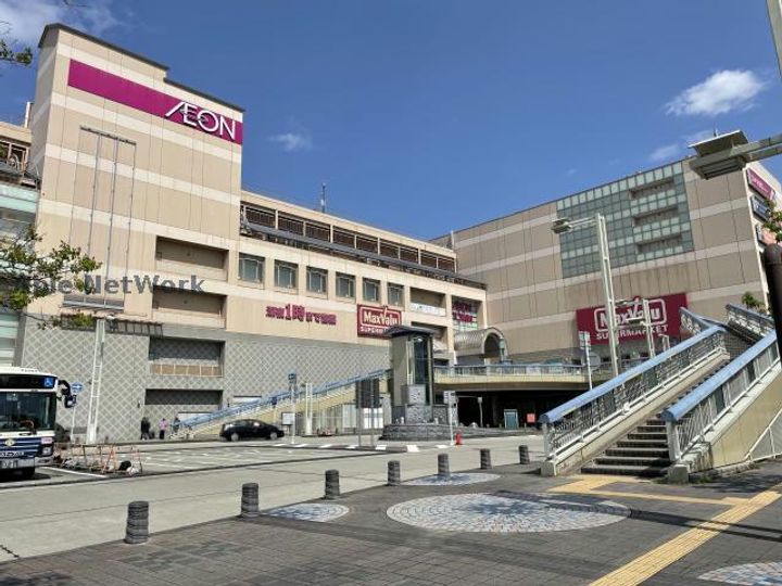 クレストの周辺