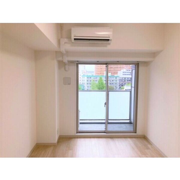 プランドール新大阪NORTHレジデンスの居間