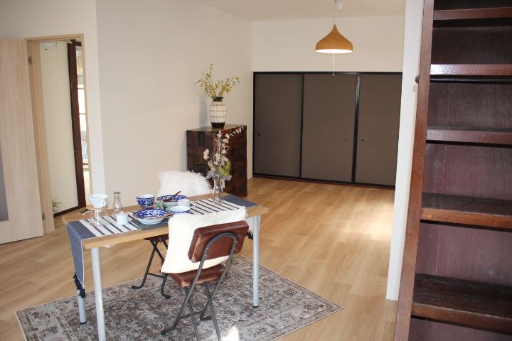 富山県高岡市西町(一戸建)の賃貸物件の居間