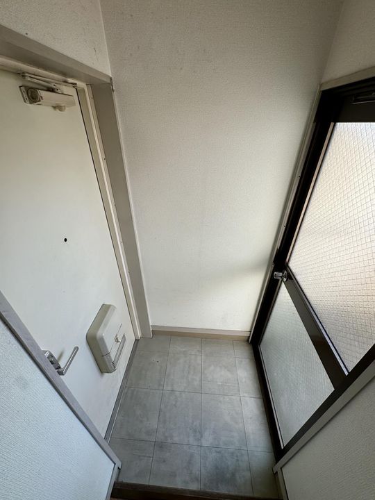 プレアール岩国駅東の玄関