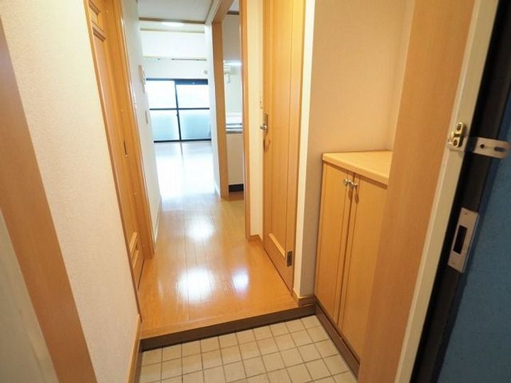福岡県北九州市小倉北区東篠崎2(マンション)の賃貸物件の玄関