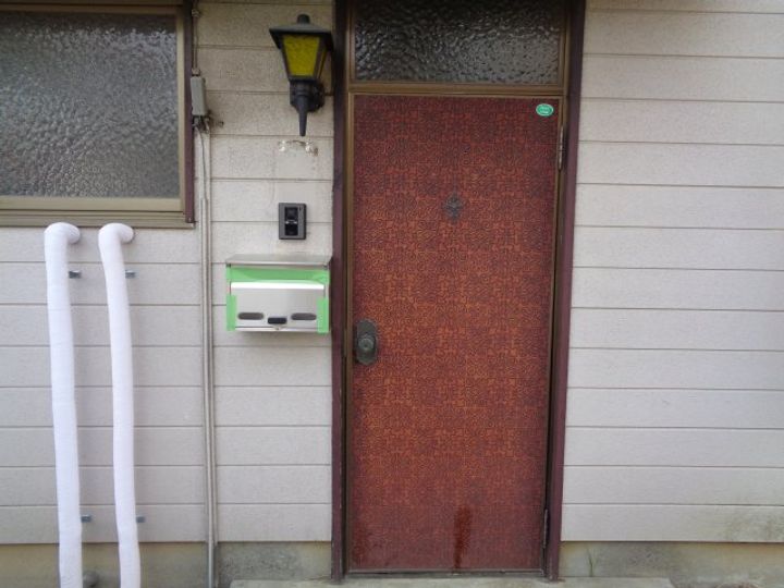 高田コーポ石原の玄関