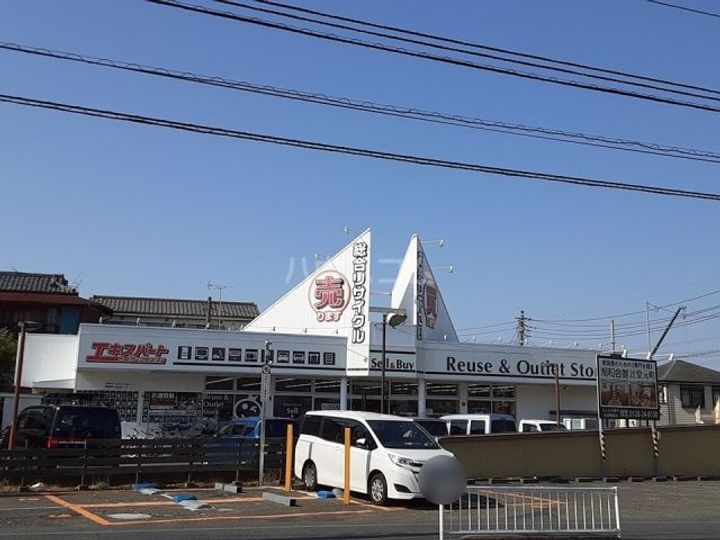 ゼフィール トリトスの周辺