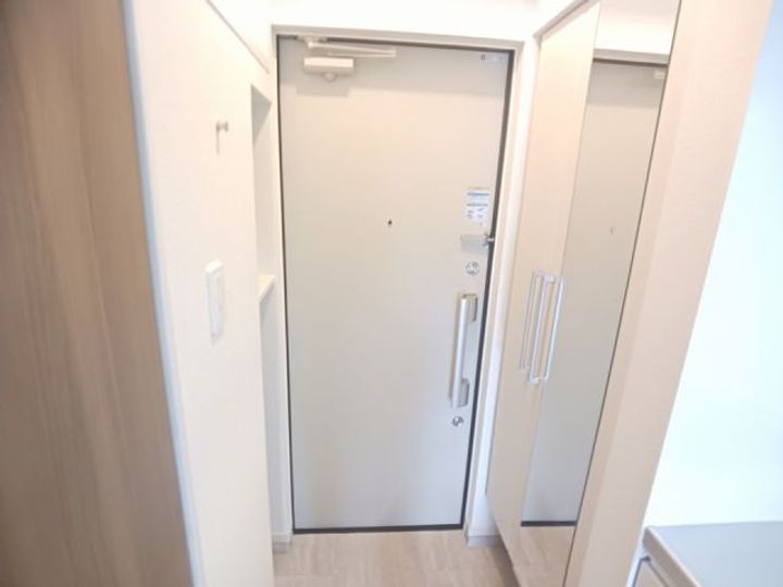 三重県名張市平尾(アパート)の賃貸物件の玄関