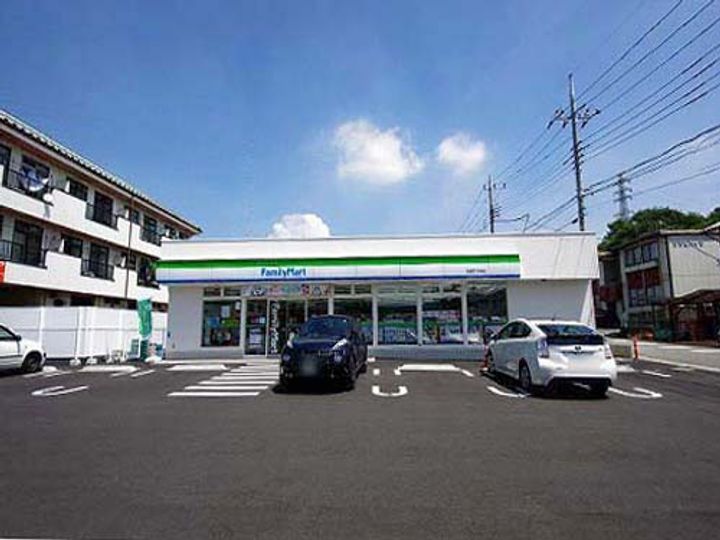 ダイアモンド ムーンの周辺