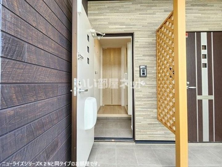 京都府南丹市園部町木崎町中川端(アパート)の賃貸物件の玄関