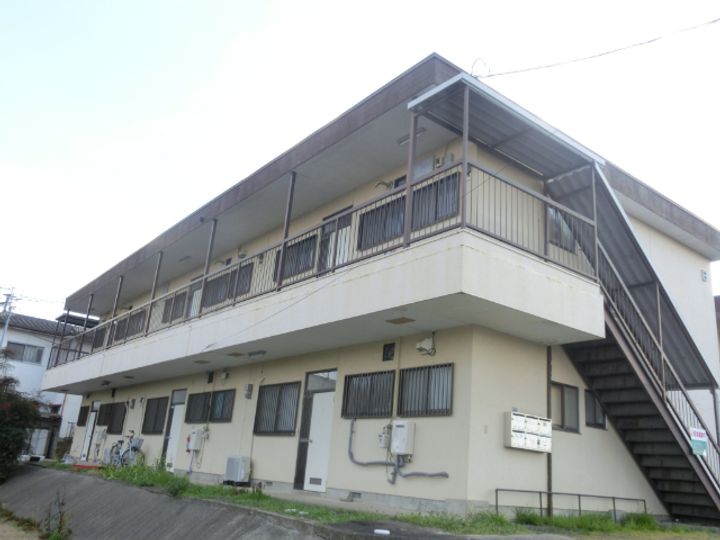 コーポサエキの外観