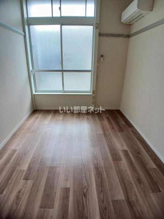 リバーサイドTMIの内装