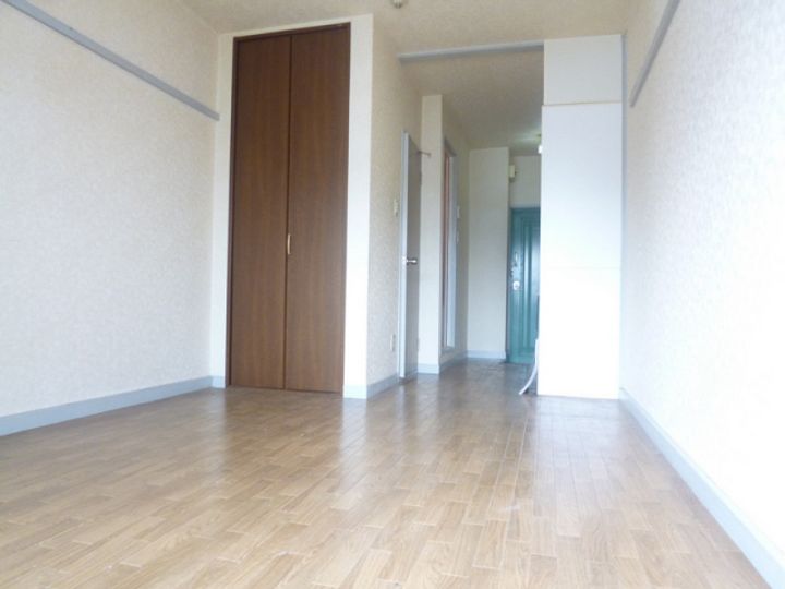 兵庫県西宮市里中町2(マンション)の賃貸物件の内装