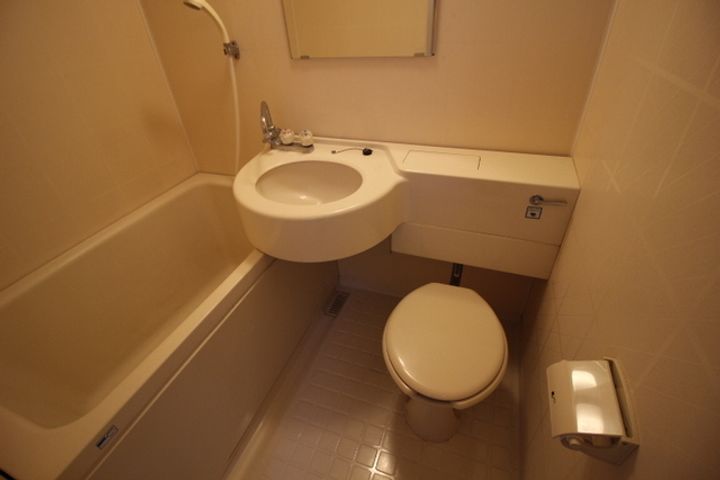 ライオンズマンション一高前第2 302の風呂