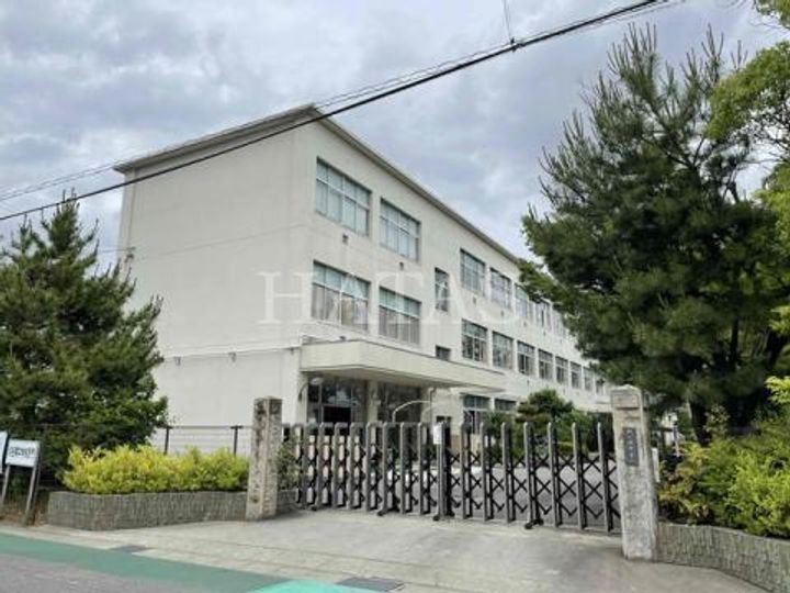 石川荘の周辺