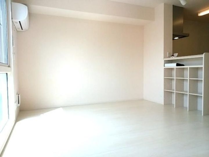 新潟県長岡市曙1(アパート)の賃貸物件の居間