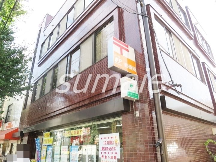 メルシー・パランの周辺