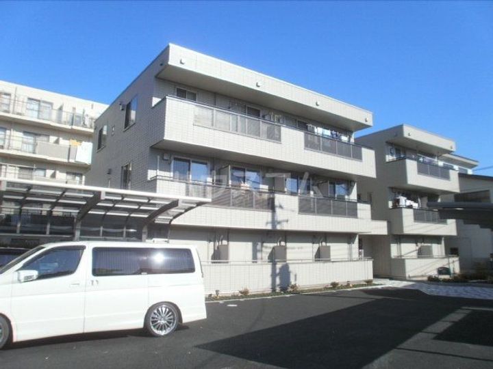 ロイヤルハイムの外観