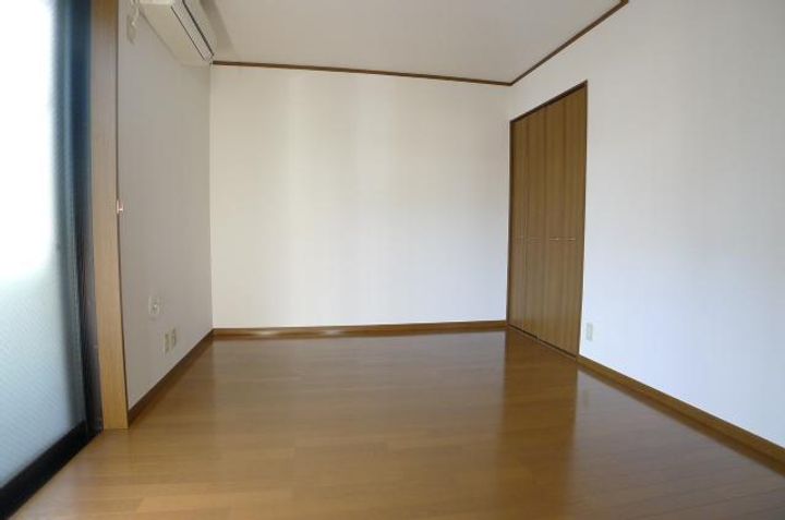 アムール Cageの内装