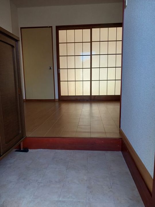 メゾンドトラヤの玄関