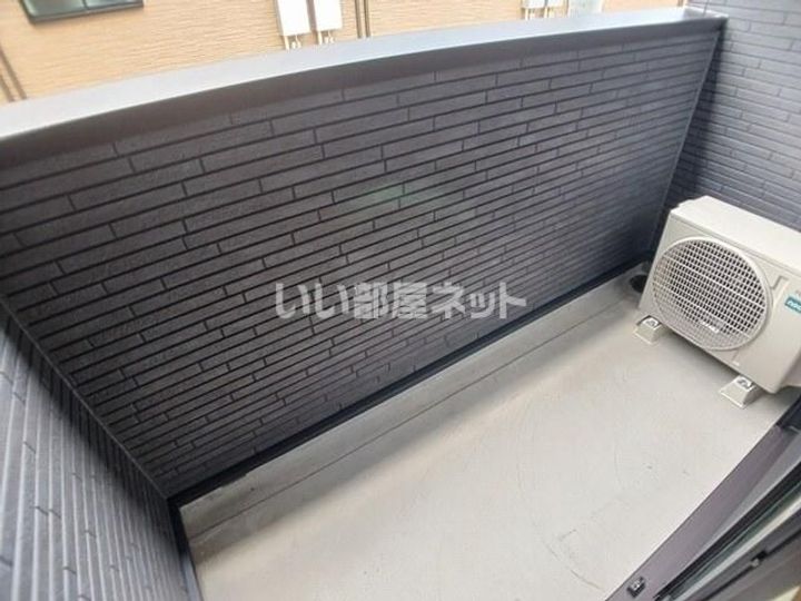 アルバ 涼の内装