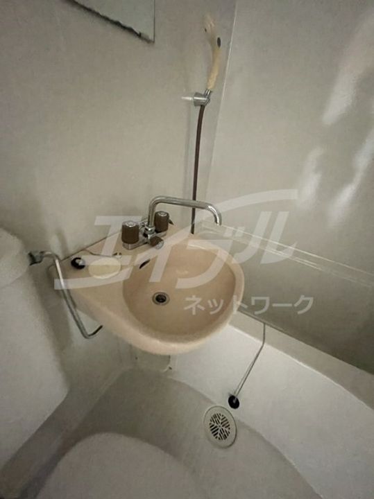 ファイブいとやの内装