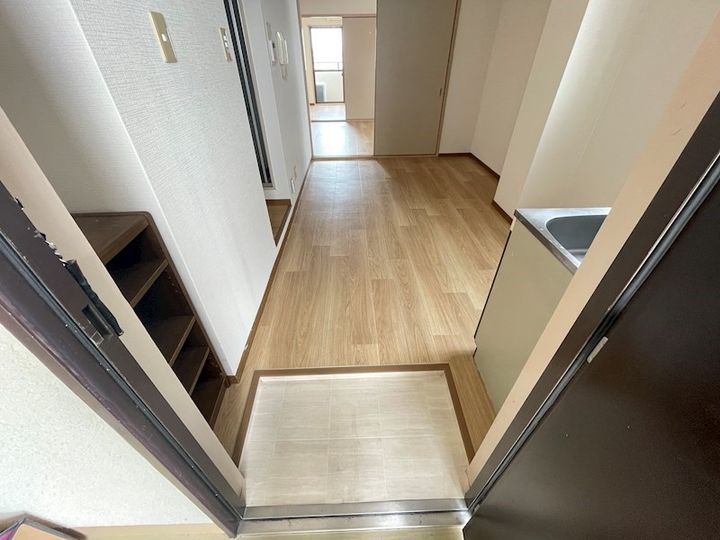 プライムコートの玄関