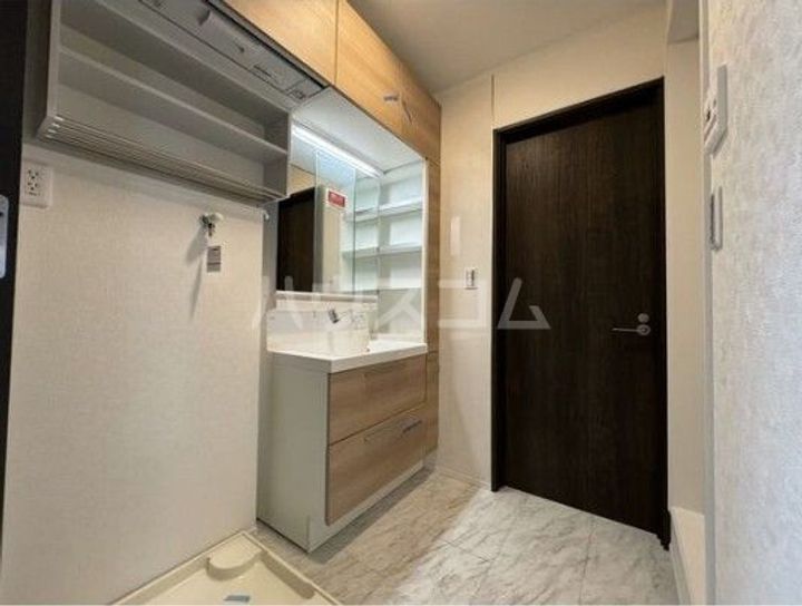 ガラージュ・ド・ルクスみゆきの内装